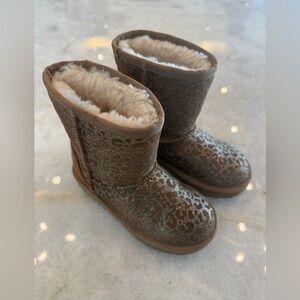 Ugg Kids Classic Brown Leopard Print Glitter Boots Sz 12